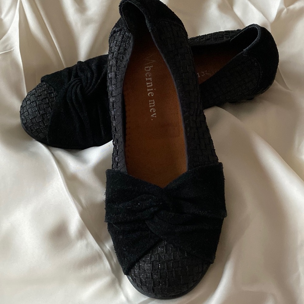 Bernie Mev Flats